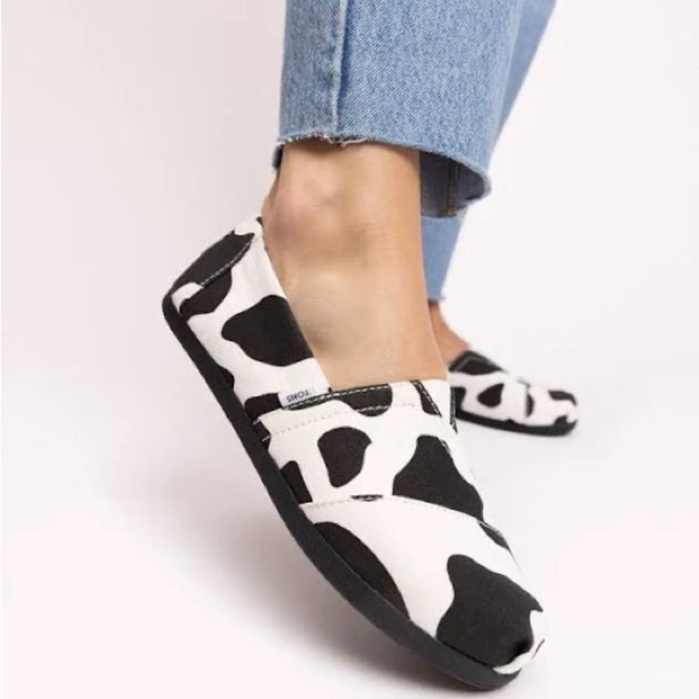 TOMS White & Black Cow Print Slip On Alpargata Flats Shoes Size 6.5